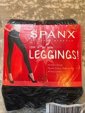 SPANX Look At Me Now Leggings — Black